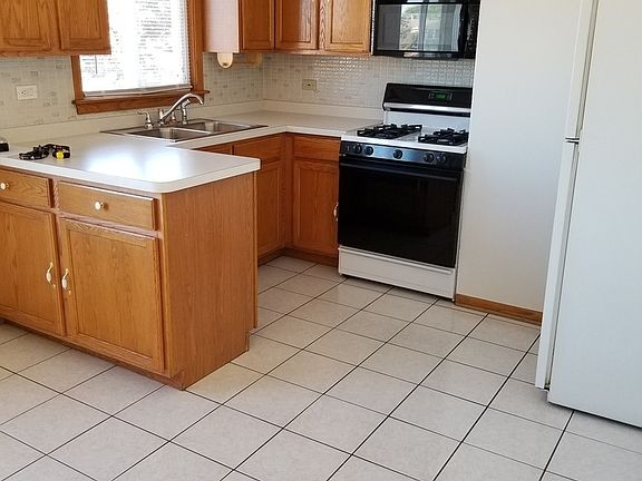 4th image of 6319 S Oak Park Ave Unit 3A