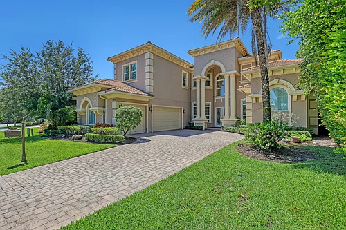 6464 Bellamalfi St Photo 1