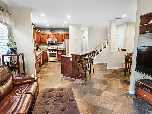3rd image of 28407 Meadowlark Ct