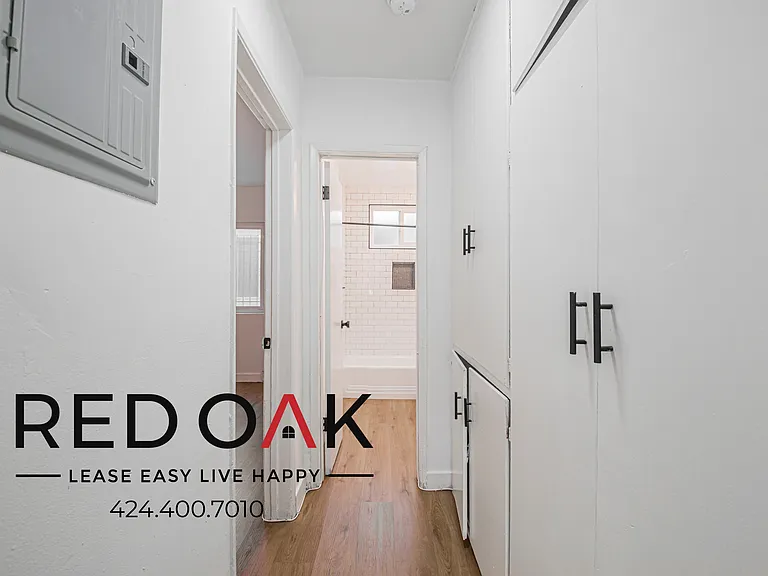 340 W 87th St #5 — Photo 9