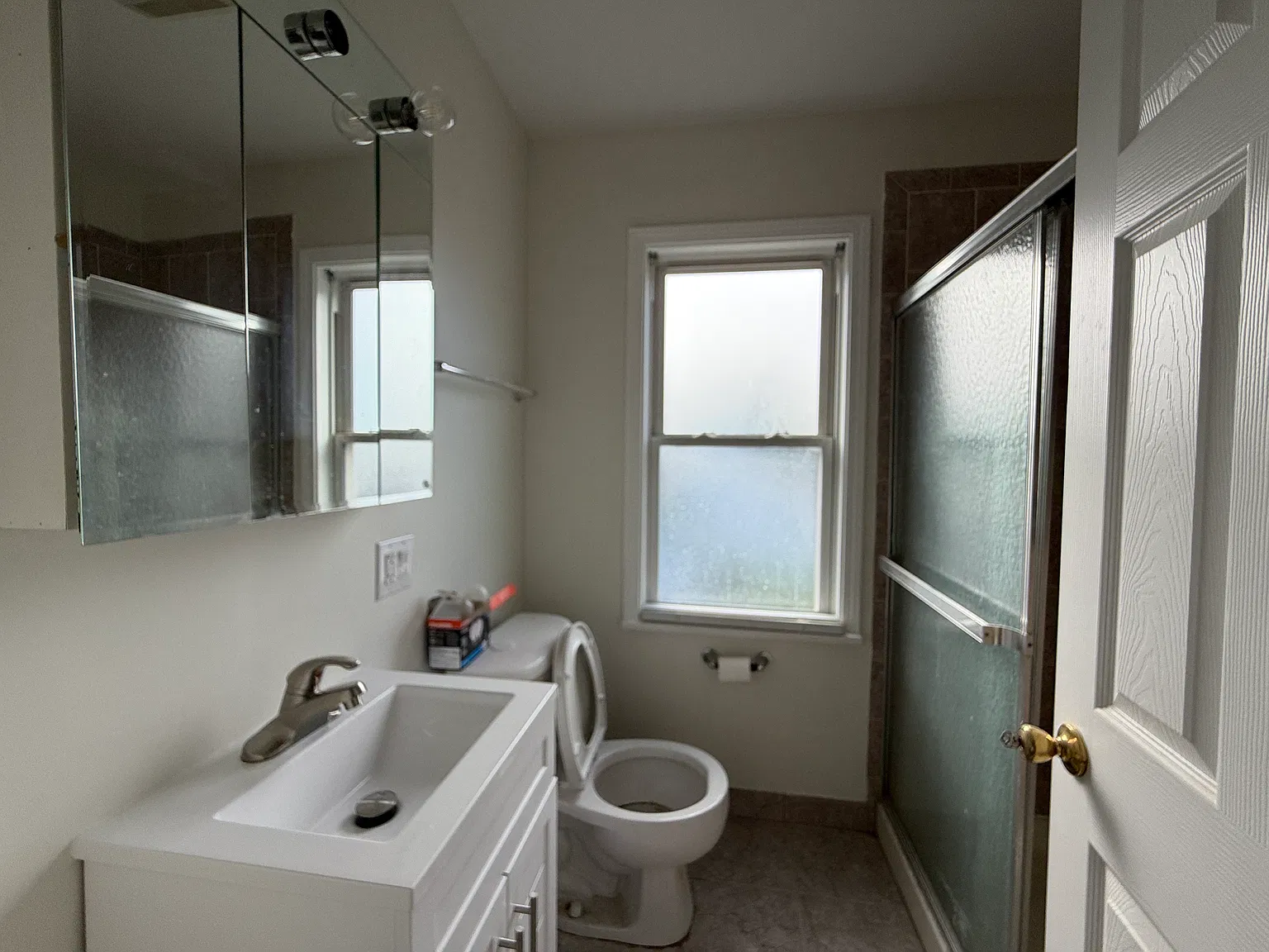 2 bed, 850 sqft, $2,100 — Photo 4