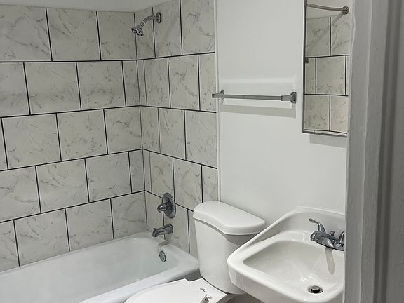 5th image of 3416 Hayes Ave APT 5