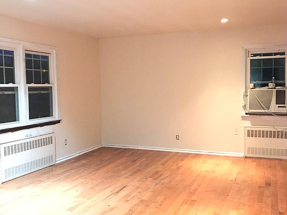 2nd image of 161 Edgewood Ave Floor 2