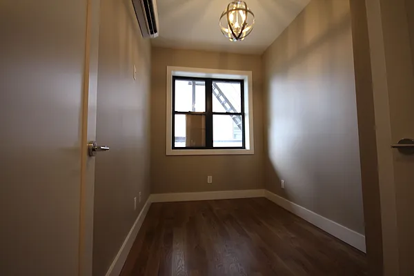 Rented by Nooklyn NYC LLC | media 40