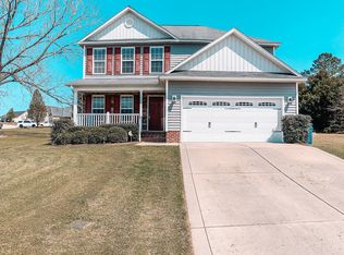 115 Berkshire Ct, Raeford, NC 28376