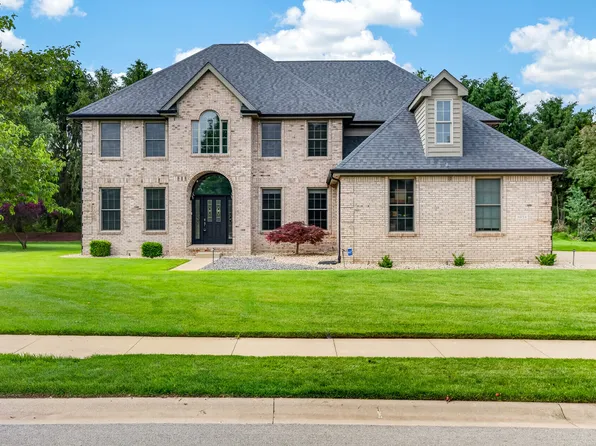 6054 Leatherback Dr, Columbus, IN 47201