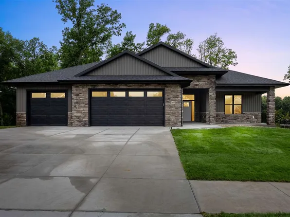 707 Owen Ct, Tiffin, IA 52340