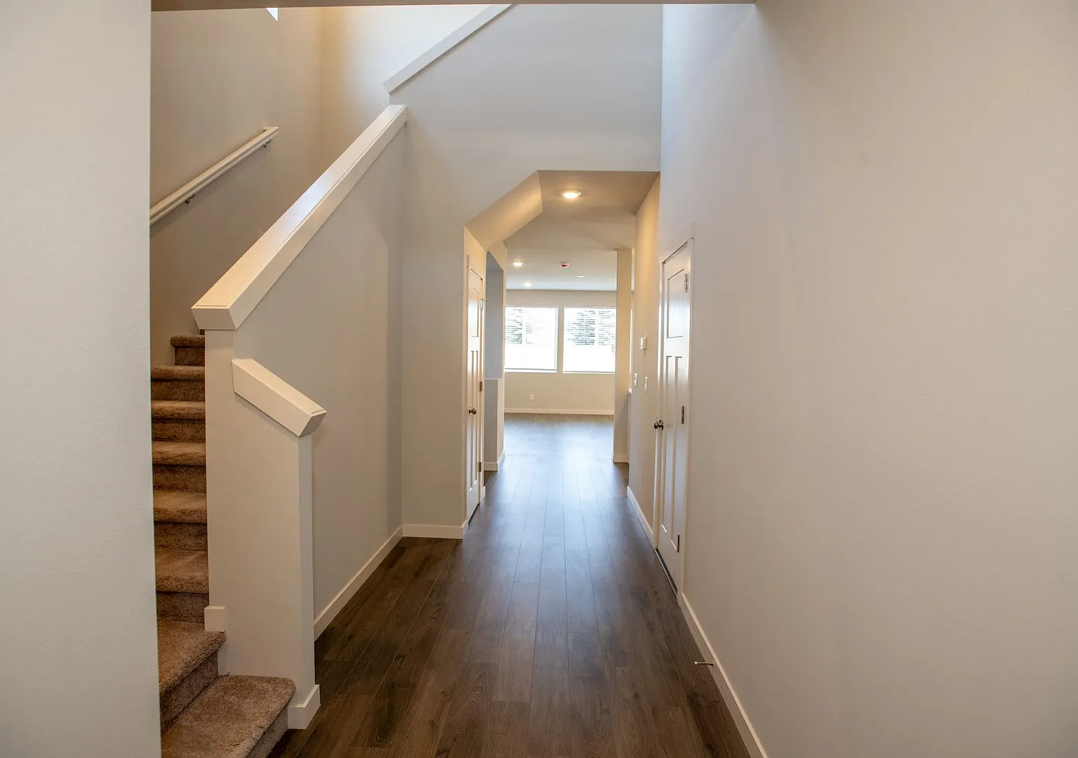 Spacious Like New 4 Bedroom Home! — Photo 2