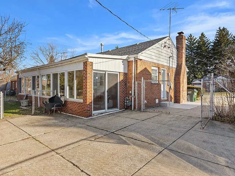 6625 Ridgeview Rd — Photo 3