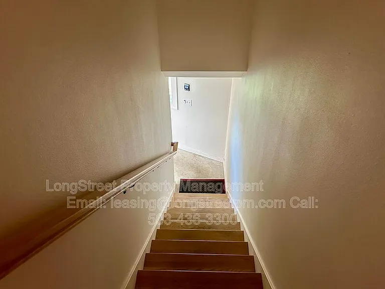 550 NW Alpine Ter — Photo 35