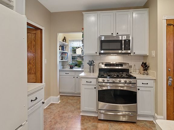 4th image of 620 S East Ave