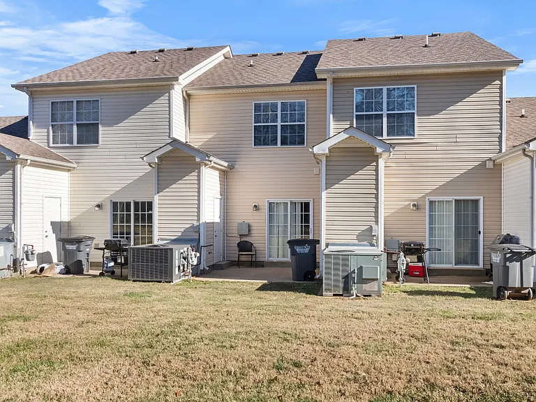 129 Alexander Blvd — Photo 33