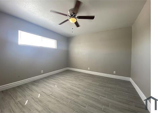 5th image of 1165 Blankenship Ave APT 2