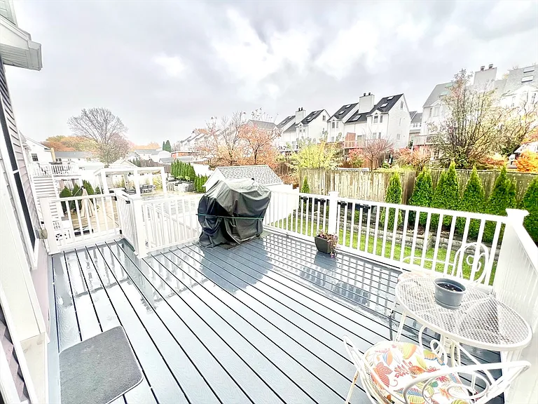 259 Oakwood Ave — Photo 39