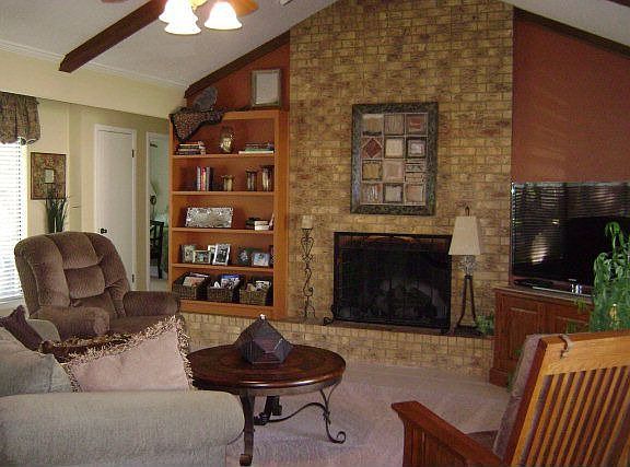 3rd image of 4004 Angelina Dr