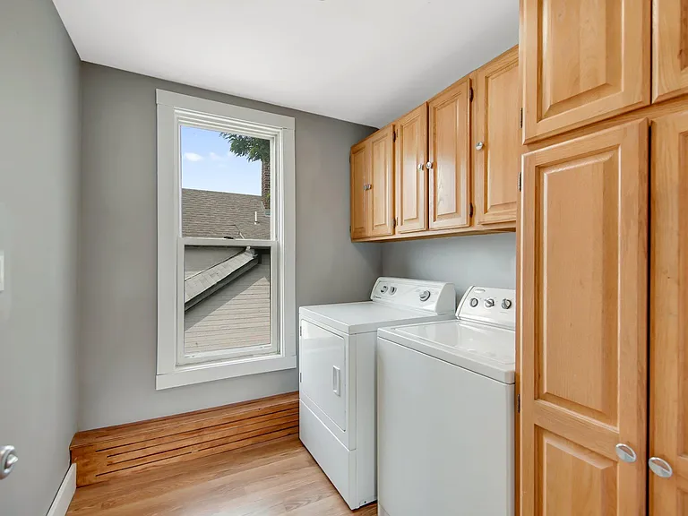 2600 University Ave NE #2 — Photo 13