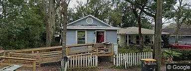 2028 Baldwin St. — Photo 3
