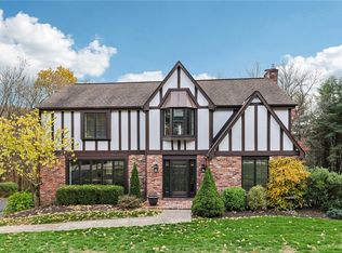 10073 Oakridge Dr, Wexford, PA 15090