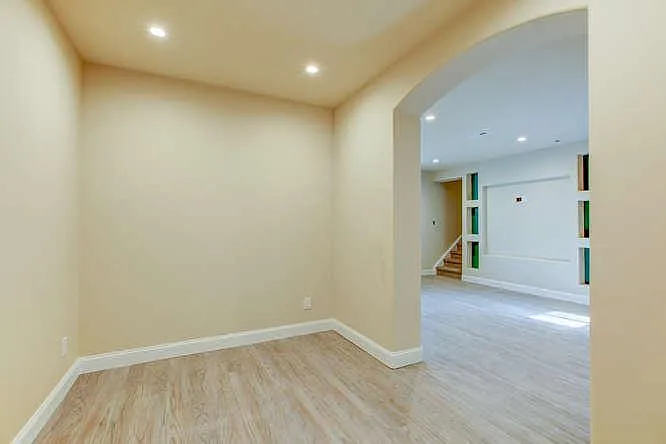 Flex Space Area for dining table, desk, sofabed, etc.