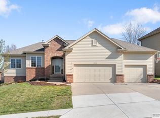 19346 I St, Omaha, NE 68135