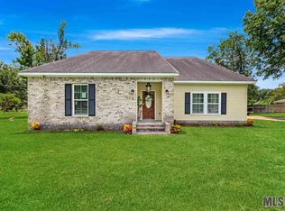 6346 Rolling Acres Dr, Baker, LA 70714