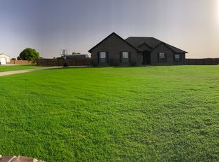 1715 Saddlecloth Trl, Guthrie, OK 73044