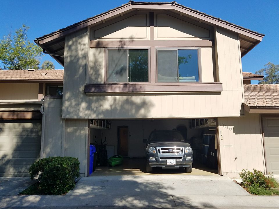 2 Car Garage
