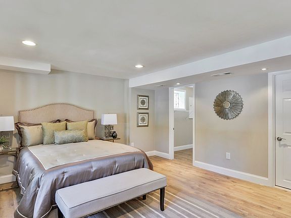 5th image of 6332 Bren Mar Dr