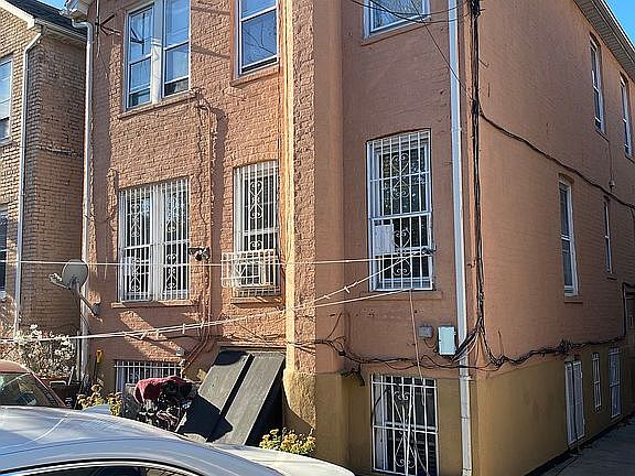 3rd image of 9114 Avenue A
