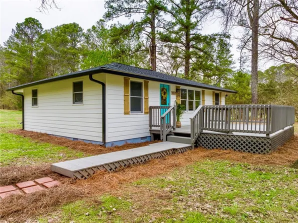 987 Spring Place Rd NE, White, GA 30184