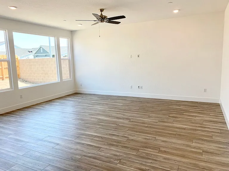 5817 E Truman Ave — Photo 11
