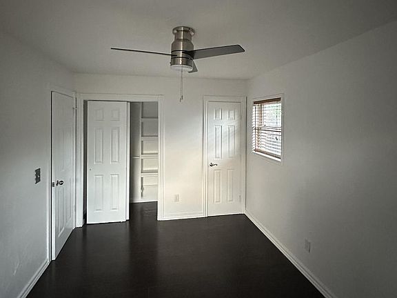 3rd image of 3916 Hartline Dr