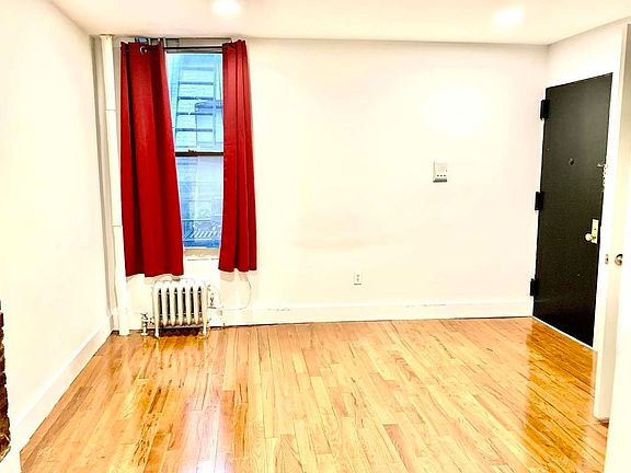 4th image of 1426 Pacific St #3D