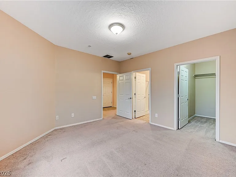 6868 Sky Pointe Dr #2115 — Photo 18