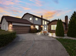 1329 Fitzgerald Dr, Munster, IN 46321