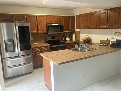 5th image of 775 SW 120th Way #775