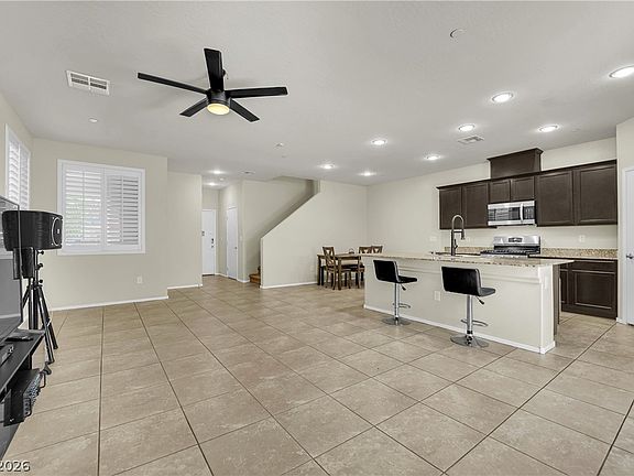 4th image of 4132 Juanita May Ave