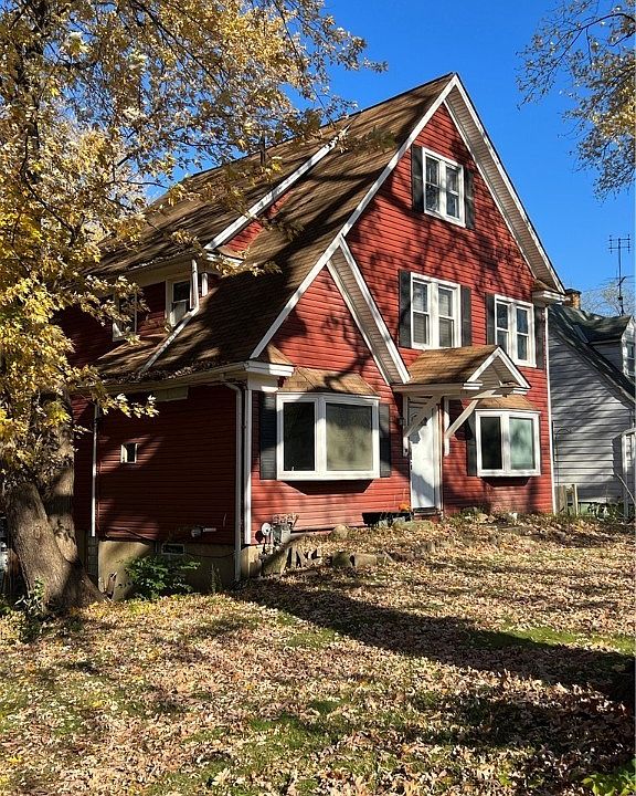 2nd image of 1186 W Jackson St