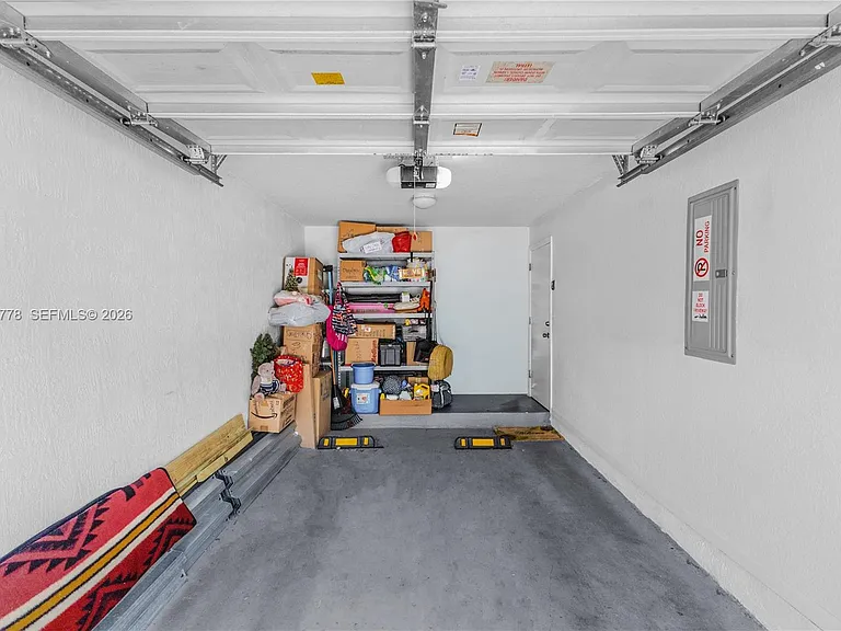 2420 SW 87th Way — Photo 30