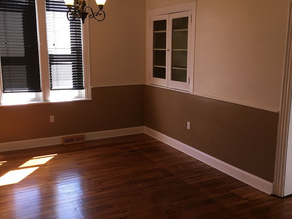 Dining area with built in 