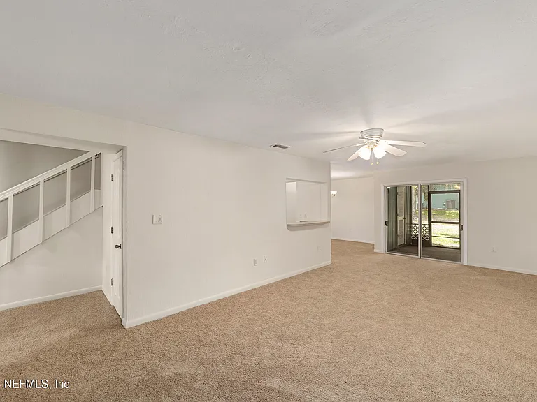 501 SW 75th St #H6 — Photo 7