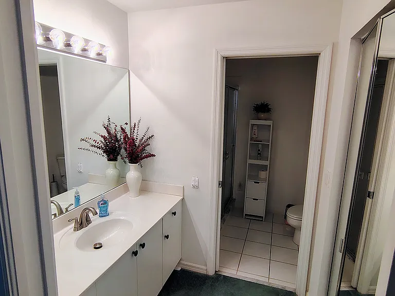 582 Windsor Sq #201 — Photo 34
