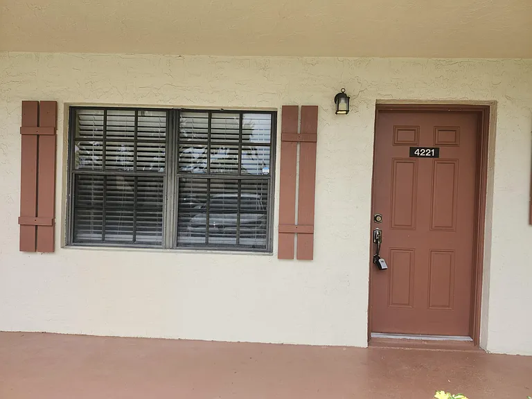 4221 Oak Terrace Dr — Photo 11