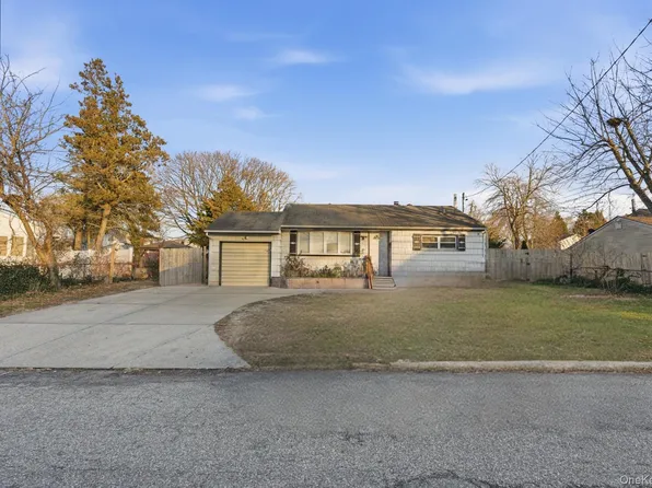 103 Timberline Drive, Brentwood, NY 11717