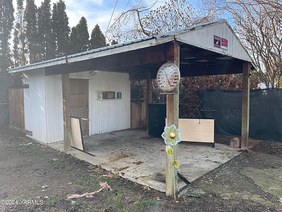 5th image of 1806 Loren Ave