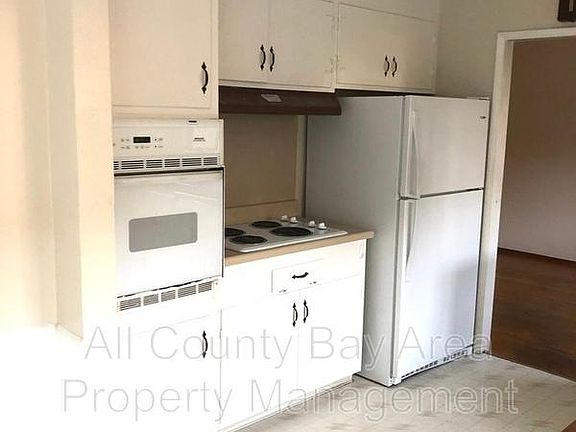 2nd image of 143 Draeger Dr