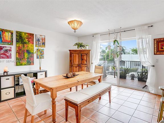 5th image of 1455 West Ave APT 202