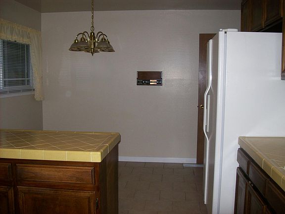 Eat-In Kitchen Area