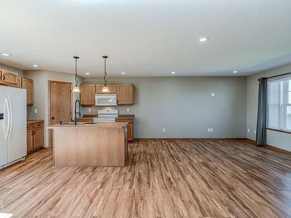 4th image of 3025 McCurry Way
