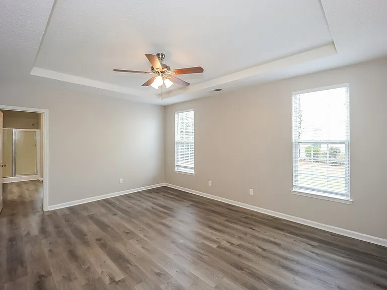 7601 Hilltop Way — Photo 12
